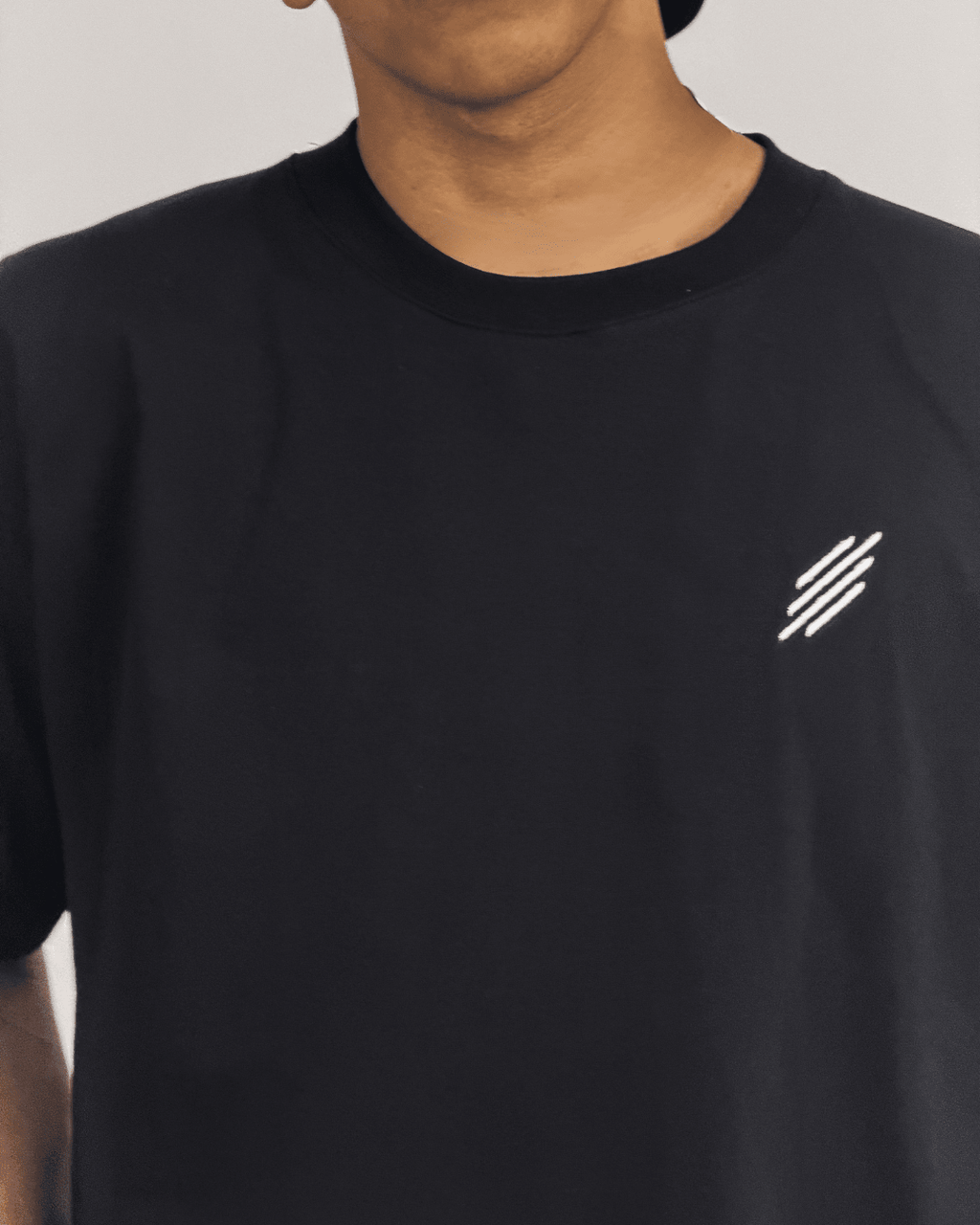 Black Cotton Oversize Crew Neck Tee – Half Sleeve - Parallels